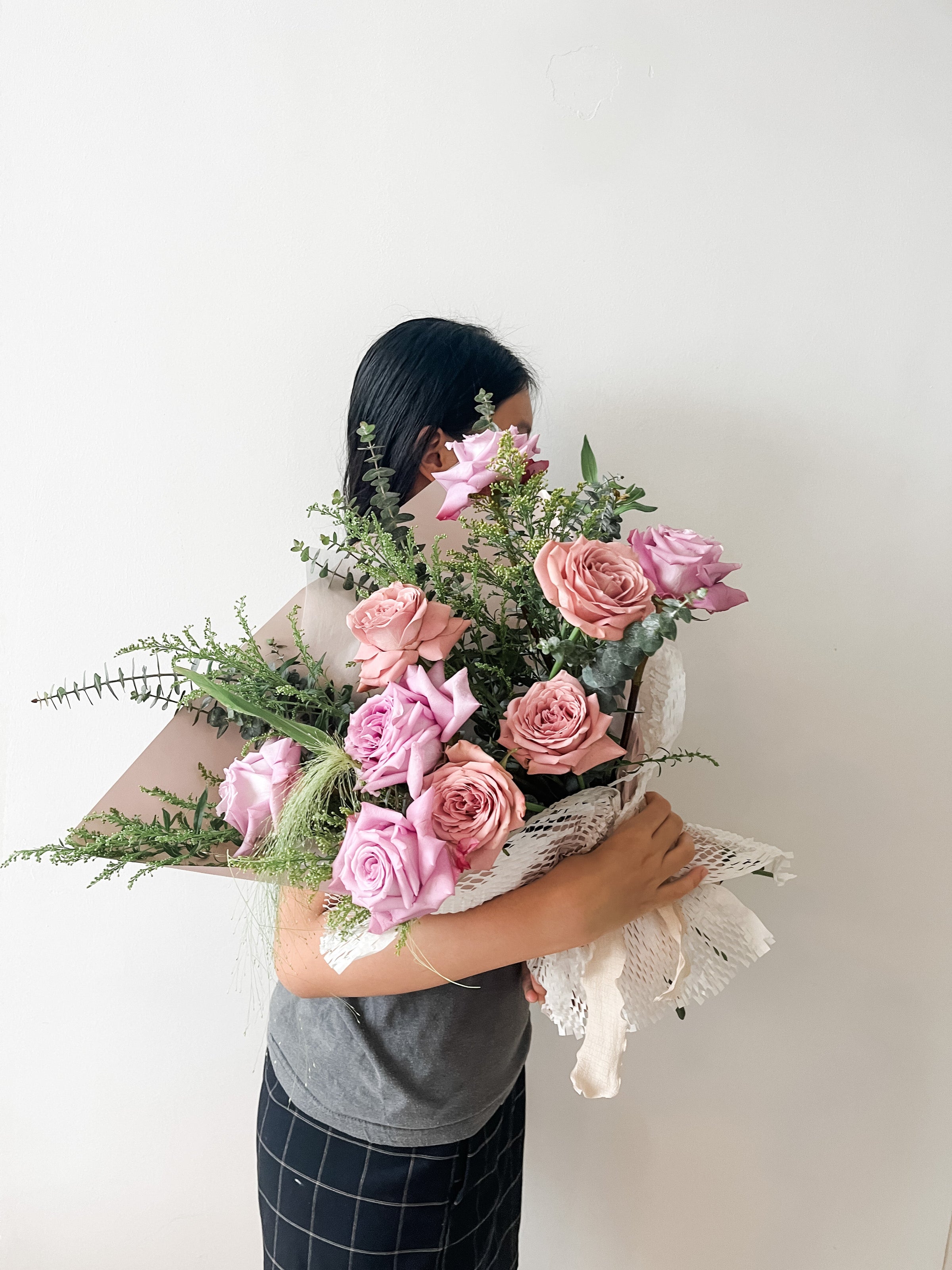 Allure your loved ones with our dreamy bouquets