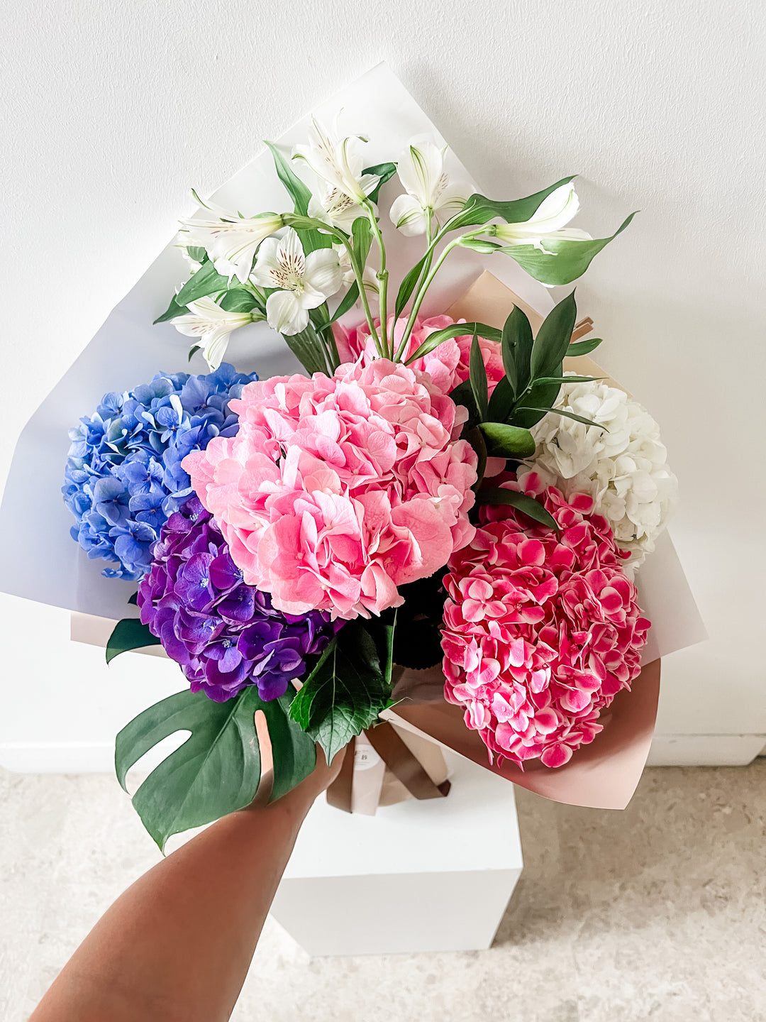 Hydrangeas En Masse (Fresh)