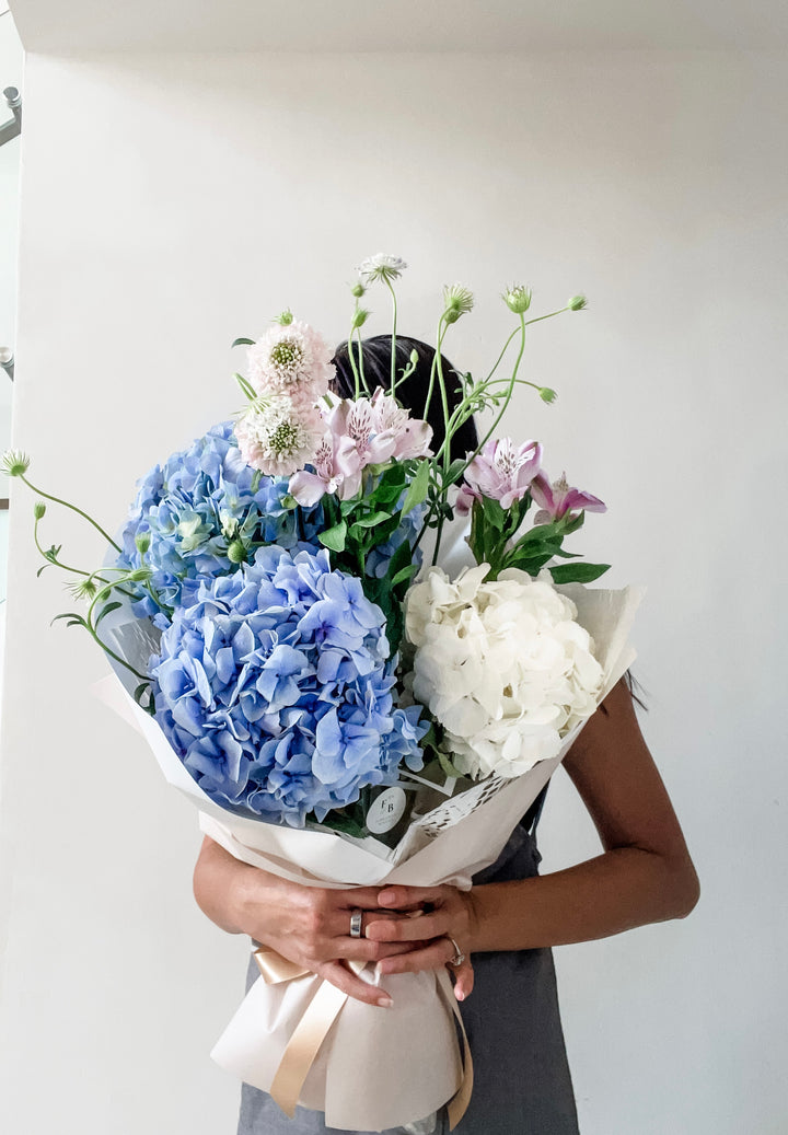 Hydrangeas En Masse (Fresh)